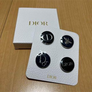 ディオール(Dior)のDIOR ピンバッジ(ブローチ/コサージュ)