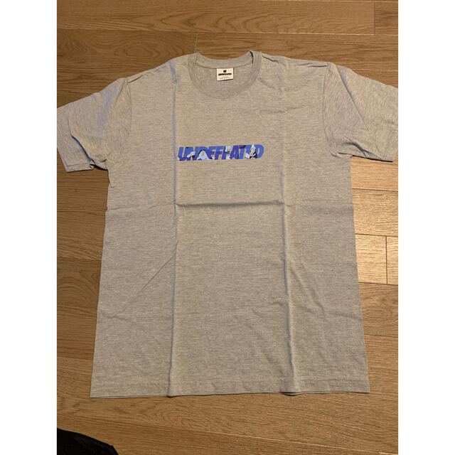 UNDEFEATED(アンディフィーテッド)の美品　undefeated Tシャツ メンズのトップス(Tシャツ/カットソー(半袖/袖なし))の商品写真