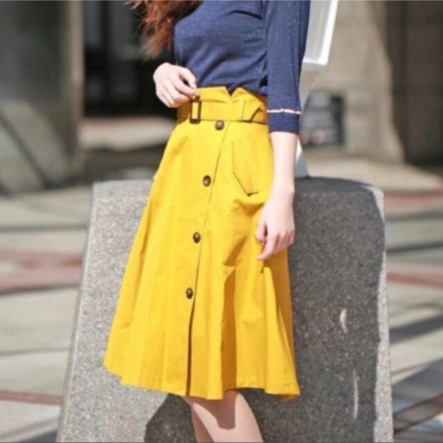ASTORIA ODIER(アストリアオディール)のASTORIA ODIER 日本製 ウエストベルト付 トレンチスカート レディースのスカート(ひざ丈スカート)の商品写真