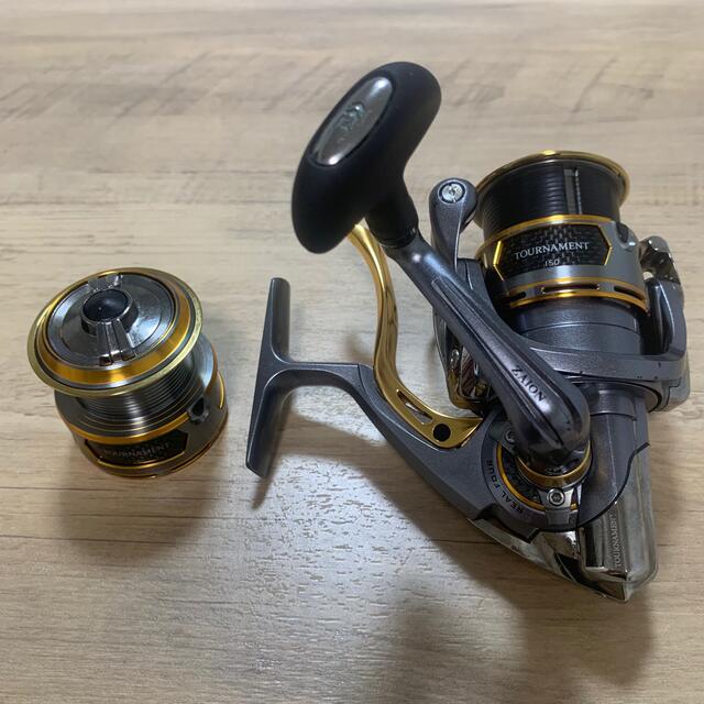 ダイワ リール12トーナメントISO 2500HLBD スプール付き DAIWA