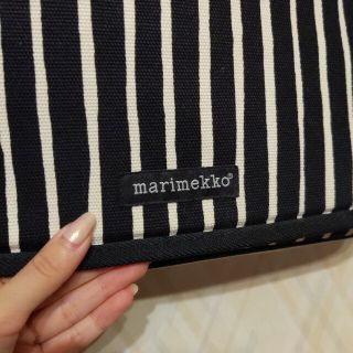 Marimekko　pcケース　ショルダー(ショルダーバッグ)