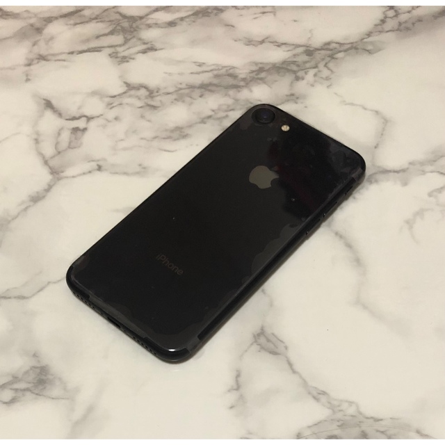【新品】iPhone8 64GB スペースグレー　au  白ロム