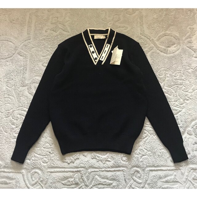 【新品】MAISON KITSUNE Vネックニット