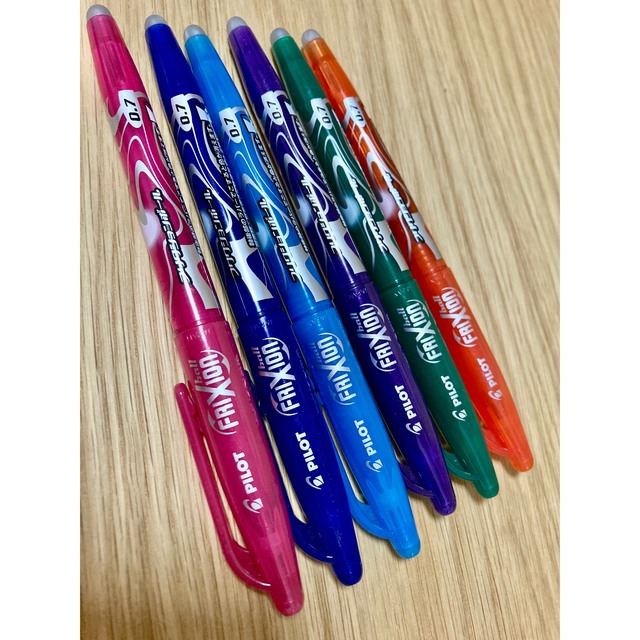 PILOT(パイロット)のPILOT★FRIXION Ball キャップ式 07★6本！！ インテリア/住まい/日用品の文房具(ペン/マーカー)の商品写真