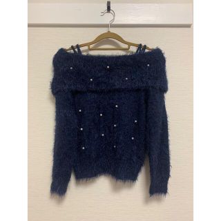 セシルマクビー(CECIL McBEE)の【美品】ネイビー　シャギーファーオフショルニット【セシルマクビー】(ニット/セーター)