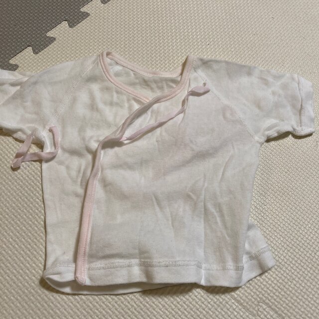 Combi mini(コンビミニ)の短肌着　5枚セット　夏生まれ キッズ/ベビー/マタニティのベビー服(~85cm)(肌着/下着)の商品写真