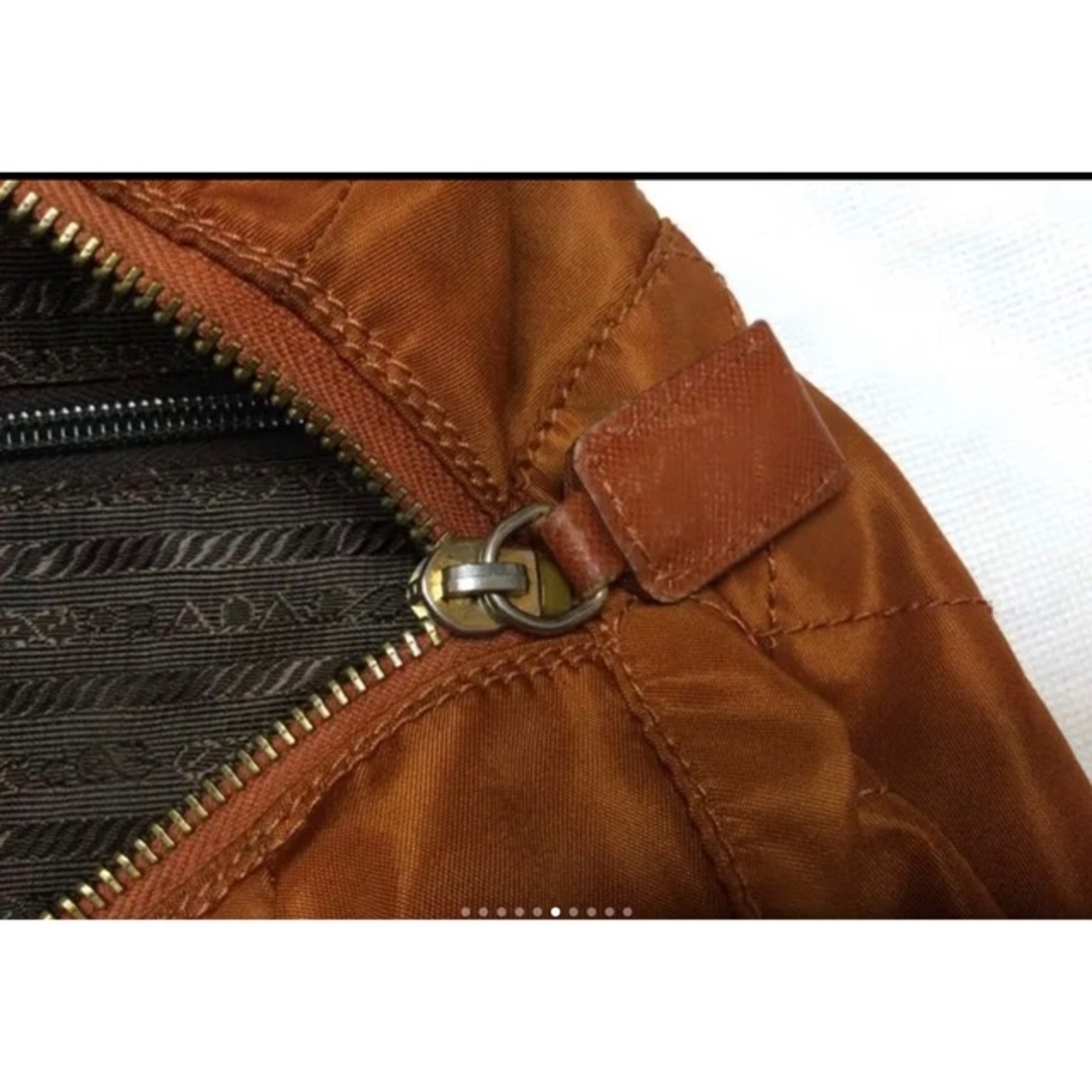 PRADA(プラダ)のプラダ　バッグ　オレンジ　布地 レディースのバッグ(ショルダーバッグ)の商品写真
