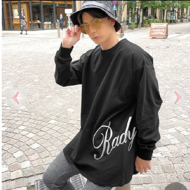Rady(レディー)のRady　ロングTシャツ　サイドロゴ　黒色　M～XL レディースのトップス(Tシャツ(長袖/七分))の商品写真