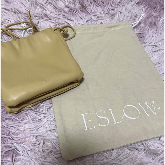 IENA(イエナ)の値下げ不可　ESLOW ドローストリングショルダーバッグ レディースのバッグ(ショルダーバッグ)の商品写真