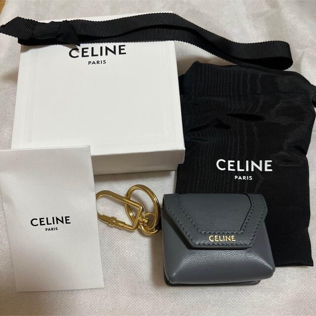 モバイルケース/カバーCELINE  セリーヌAirPodsケース　イヤホンケース