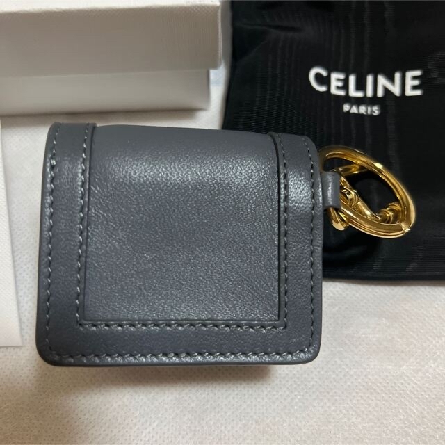 celine(セリーヌ)のCELINE  セリーヌAirPodsケース　イヤホンケース スマホ/家電/カメラのスマホアクセサリー(モバイルケース/カバー)の商品写真