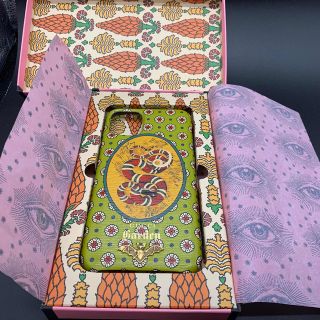 グッチ(Gucci)のGUCCI グッチ ガーデン iPhone 11pro maxケース　【極美品】(iPhoneケース)