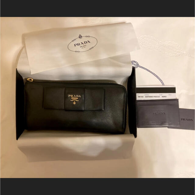 PRADA プラダ 長財布・キーケース