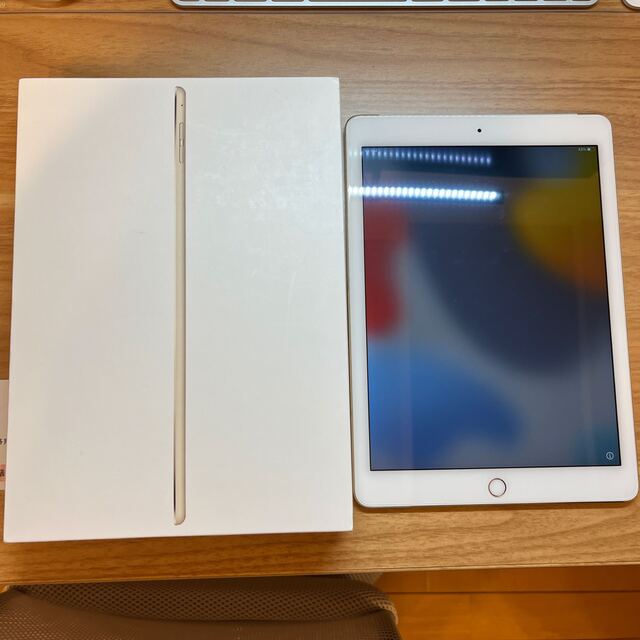 iPad Air 2 docomo 64gbPC/タブレット