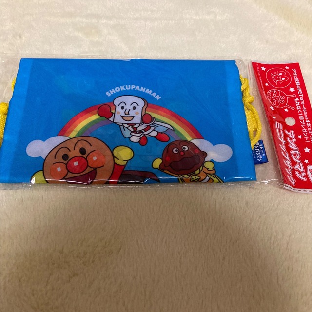 【非売品】 アンパンマン ミニナップザック全４種４枚セット エンタメ/ホビーのおもちゃ/ぬいぐるみ(キャラクターグッズ)の商品写真