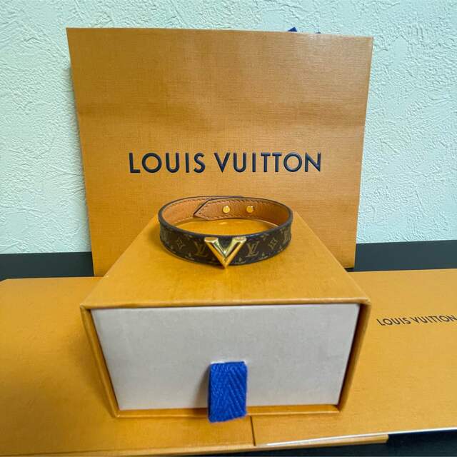 LOUIS VUITTON(ルイヴィトン)の専用ページ レディースのアクセサリー(ブレスレット/バングル)の商品写真