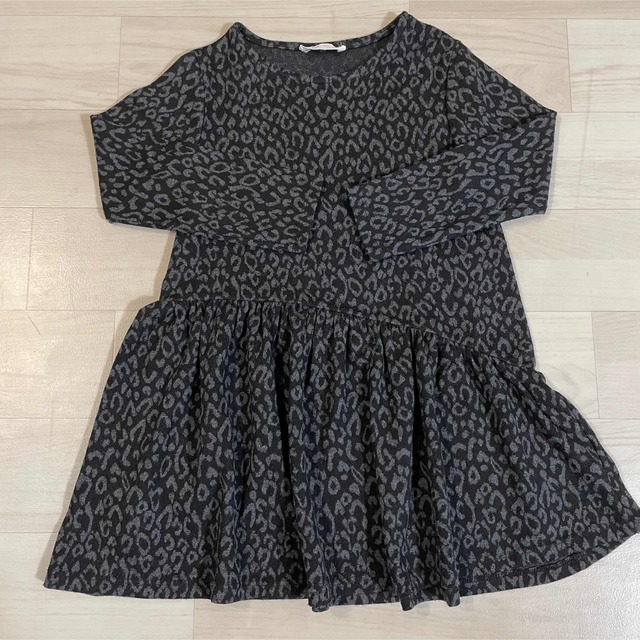 ZARA KIDS(ザラキッズ)のzara kids レオパード柄ワンピース 128cm キッズ/ベビー/マタニティのキッズ服女の子用(90cm~)(ワンピース)の商品写真