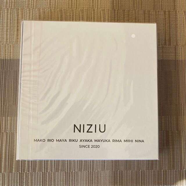 NiziU ファンクラブWithUステーショナリーセット エンタメ/ホビーのタレントグッズ(アイドルグッズ)の商品写真