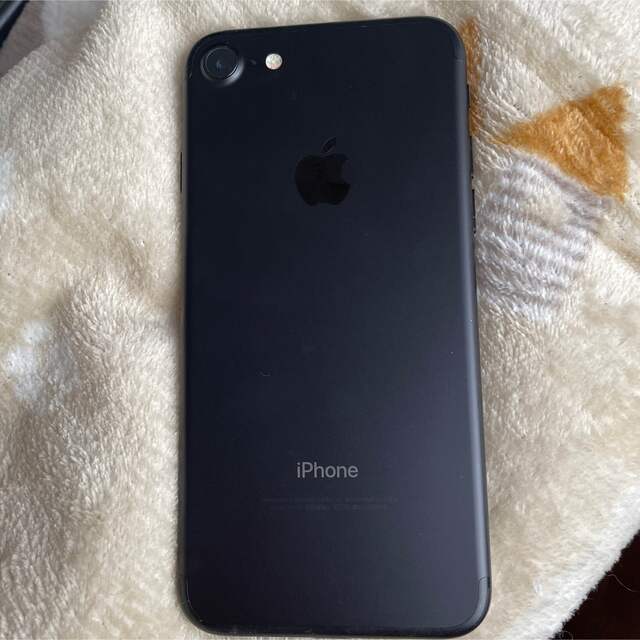 iPhone 7 32GB ブラック　Black SIMフリー