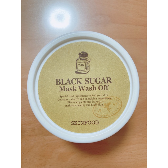 SKIN FOOD(スキンフード)のSKINFOOD  BLACK SUGAR mask wash off コスメ/美容のスキンケア/基礎化粧品(パック/フェイスマスク)の商品写真