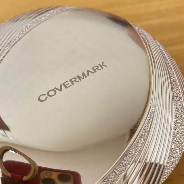 COVERMARK(カバーマーク)の【美品】カバーマーク　フェイスアッププレストパウダー コスメ/美容のベースメイク/化粧品(フェイスパウダー)の商品写真