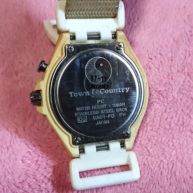 Town & Country(タウンアンドカントリー)のTown&Country タウン＆カントリー 腕時計 中古品 レディースのファッション小物(腕時計)の商品写真