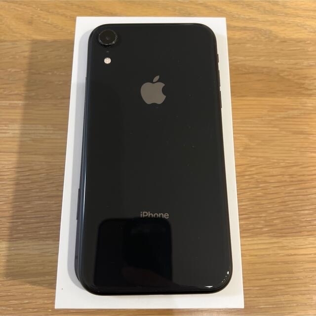 iPhone(アイフォーン)のiPhone XR black 128GB SIMフリー スマホ/家電/カメラのスマートフォン/携帯電話(スマートフォン本体)の商品写真