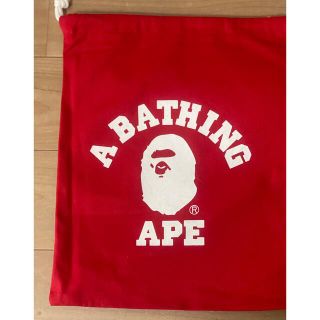 アベイシングエイプ(A BATHING APE)の新品 A BATHING APE アベイシングエイプ 巾着袋 レッド(その他)