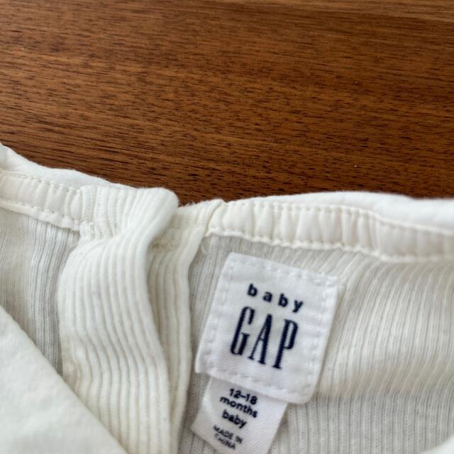 babyGAP(ベビーギャップ)のbaby GAP 襟付きロンパース キッズ/ベビー/マタニティのベビー服(~85cm)(ロンパース)の商品写真