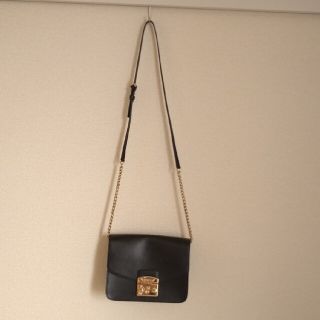 フルラ(Furla)のFURLA　ショルダーバッグ　ポシェット　ブラック(ショルダーバッグ)