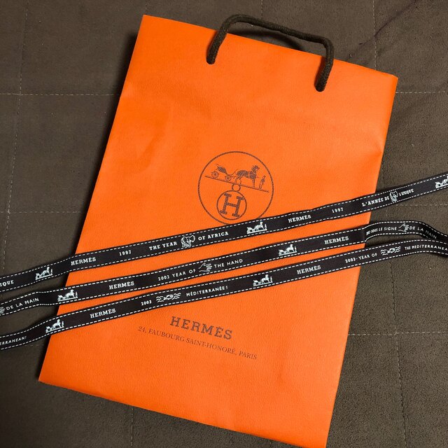 Hermes(エルメス)のエルメスショップ袋★リボン3本セット エンタメ/ホビーのコレクション(その他)の商品写真