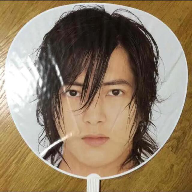 NEWS(ニュース)の山下智久　うちわ エンタメ/ホビーのタレントグッズ(男性タレント)の商品写真