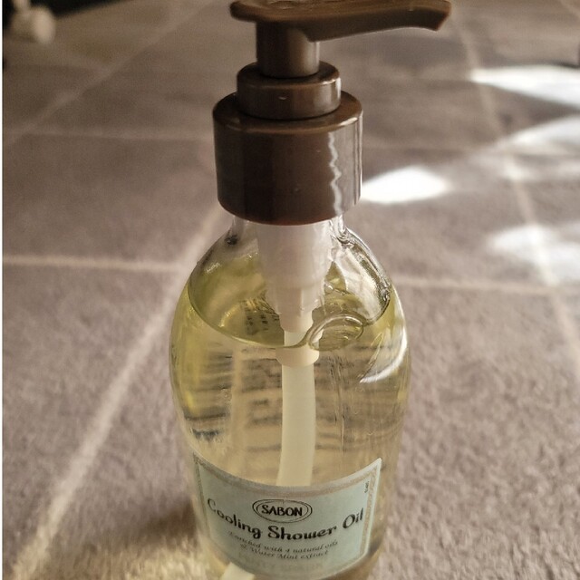 SABON(サボン)のSABON スパークリング シャワーオイル コスメ/美容のボディケア(ボディソープ/石鹸)の商品写真