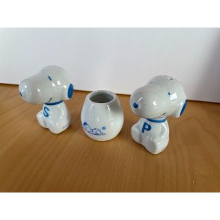 スヌーピー(SNOOPY)のスヌーピー　陶器のソルト・アンド・ペッパー　容器(テーブル用品)