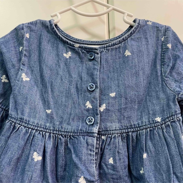 GAP Kids(ギャップキッズ)のベビー・キッズ服⑩  デニムワンピース キッズ/ベビー/マタニティのベビー服(~85cm)(ワンピース)の商品写真