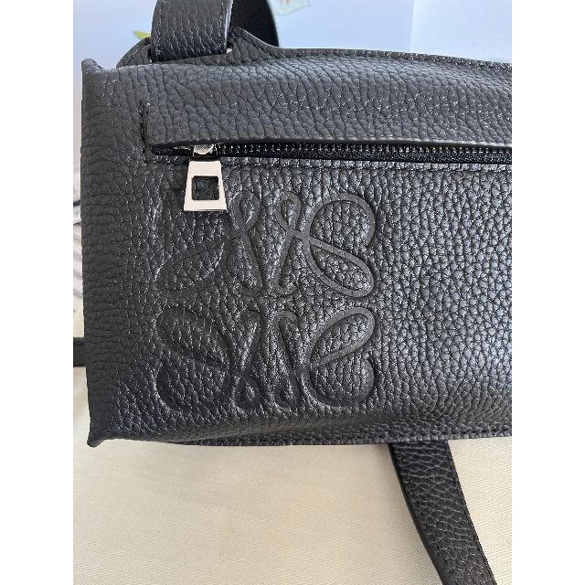 LOEWEブランドバーティカルTポケット LOEWEブランドバーティカルTポケット