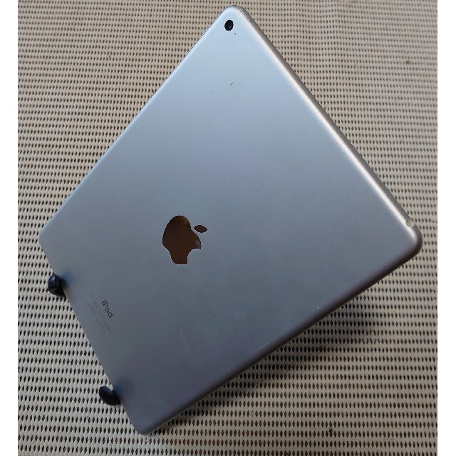 完動品iPad Air2(A1566)本体32GBシルバーWi-Fiモデル送料込