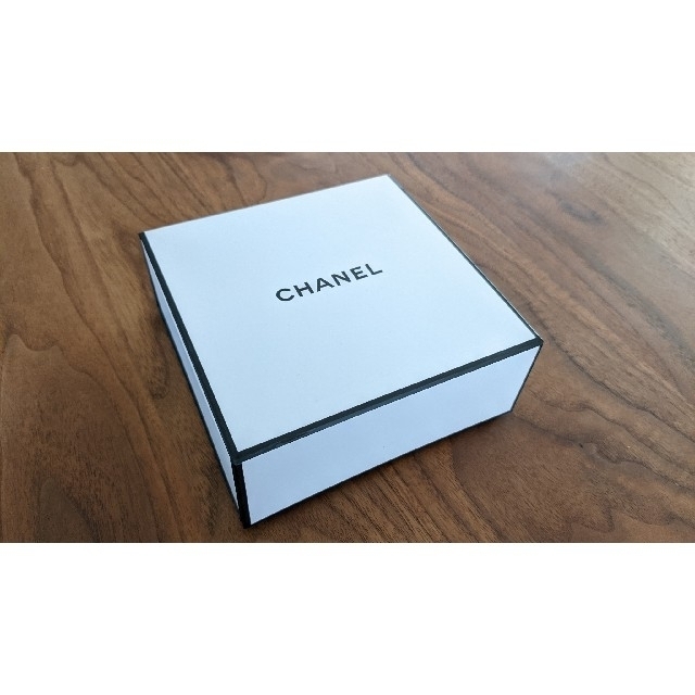 CHANEL(シャネル)のCHANEL PRADA 空き箱 　シャネル プラダ　セット レディースのバッグ(ショップ袋)の商品写真