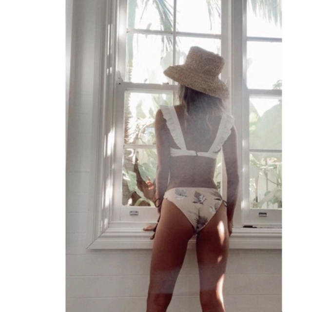 ALEXIA STAM ⭐︎ Pixy Cotton 大人も着やすいシンプルファッション