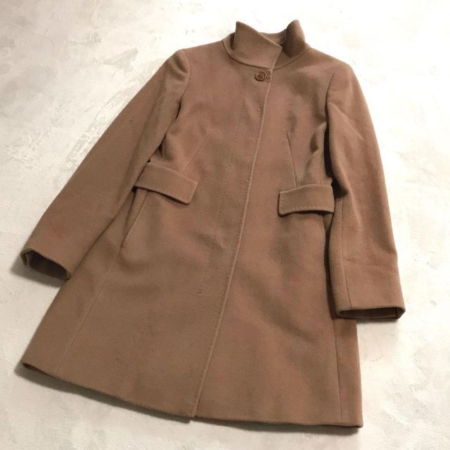 Max Mara(マックスマーラ)の【大人気】マックスマーラ スタンドカラーコート AGNESE キャメル Ｌサイズ レディースのジャケット/アウター(ロングコート)の商品写真