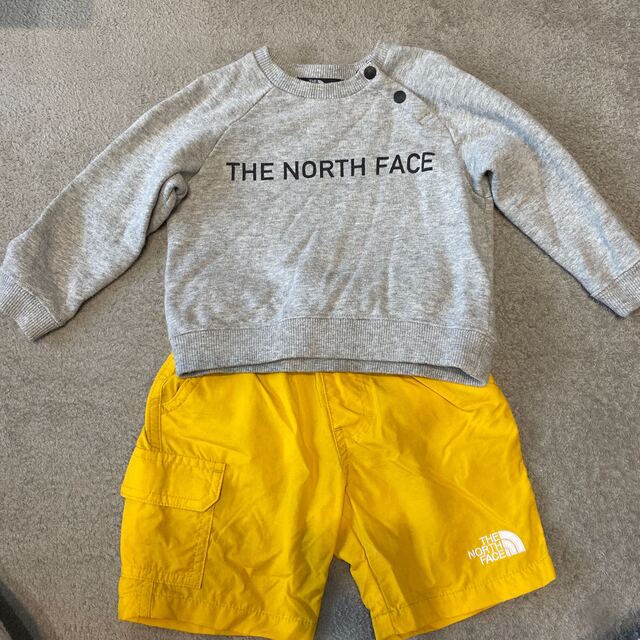 THE NORTH FACE(ザノースフェイス)の【ベビー服】NORTH FACE トレーナー＆ハーフパンツ キッズ/ベビー/マタニティのベビー服(~85cm)(トレーナー)の商品写真