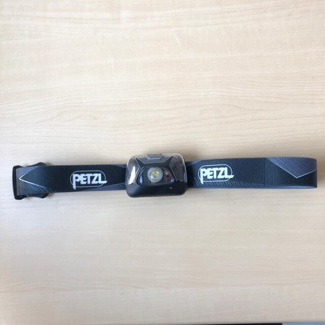 PETZL(ペツル)のペツルヘッドライト スポーツ/アウトドアのアウトドア(登山用品)の商品写真