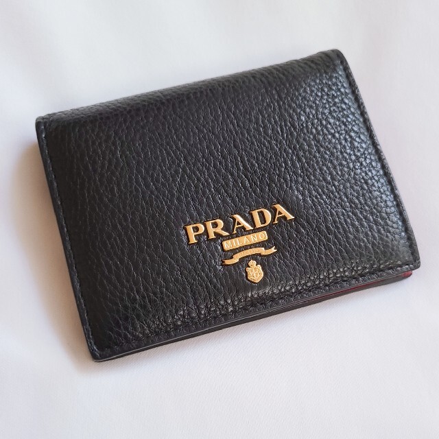 PRADA(プラダ)のPRADA　二つおり財布 レディースのファッション小物(財布)の商品写真