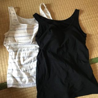 ユニクロ(UNIQLO)のUNIQLO カップ付き　タンクトップ　２枚(タンクトップ)