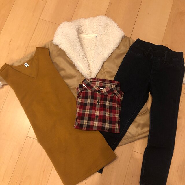 UNIQLO(ユニクロ)のUNIQLO110㎝セット　新品　コート　シャツ　ワンピ キッズ/ベビー/マタニティのキッズ服女の子用(90cm~)(ワンピース)の商品写真