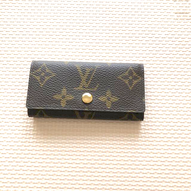 LOUIS VUITTON - 【お値下げ】LOUIS VUITTON ルイヴィトン キーケース