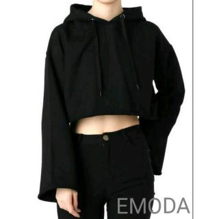 EMODA - エモダ Red Velvet コラボ パーカー ブラック ショート丈 黒 新品