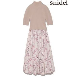 スナイデル(SNIDEL)のSNIDEL チューリッププリントニットコンビワンピース PI(ひざ丈ワンピース)