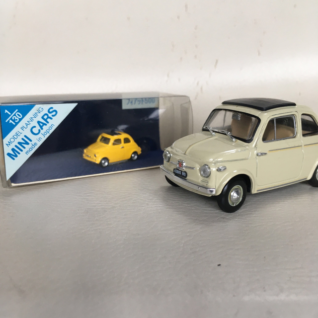 ブルム　フィアット500  ミニカー２台セット エンタメ/ホビーのおもちゃ/ぬいぐるみ(ミニカー)の商品写真