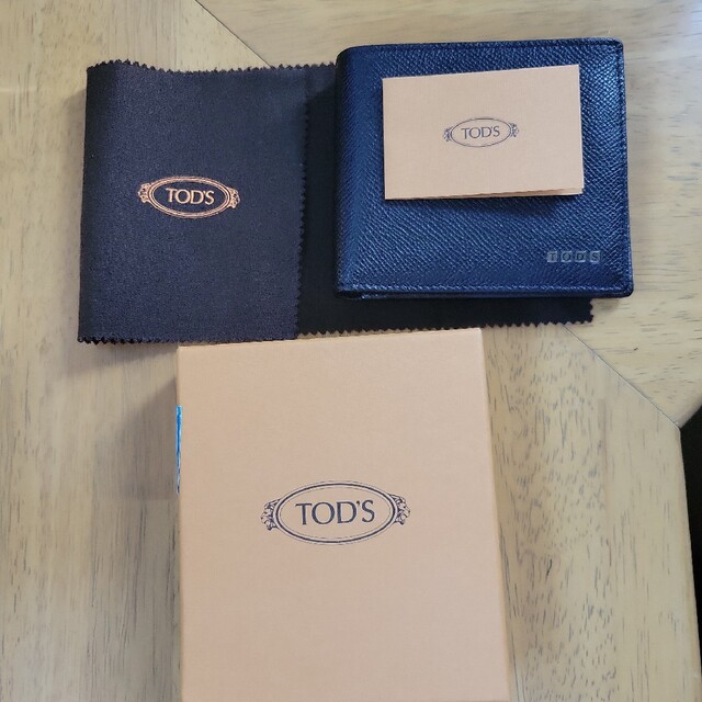 TOD'S(トッズ)の★新品未使用★TOD'S★折り財布(コインケース付)★US$280★ブラック メンズのファッション小物(折り財布)の商品写真